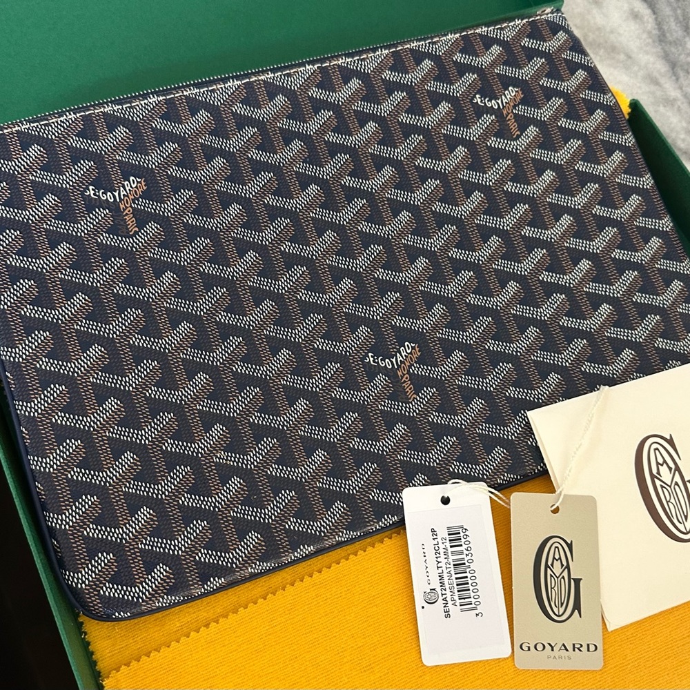 Goyard Senat MM Pouch in Navy